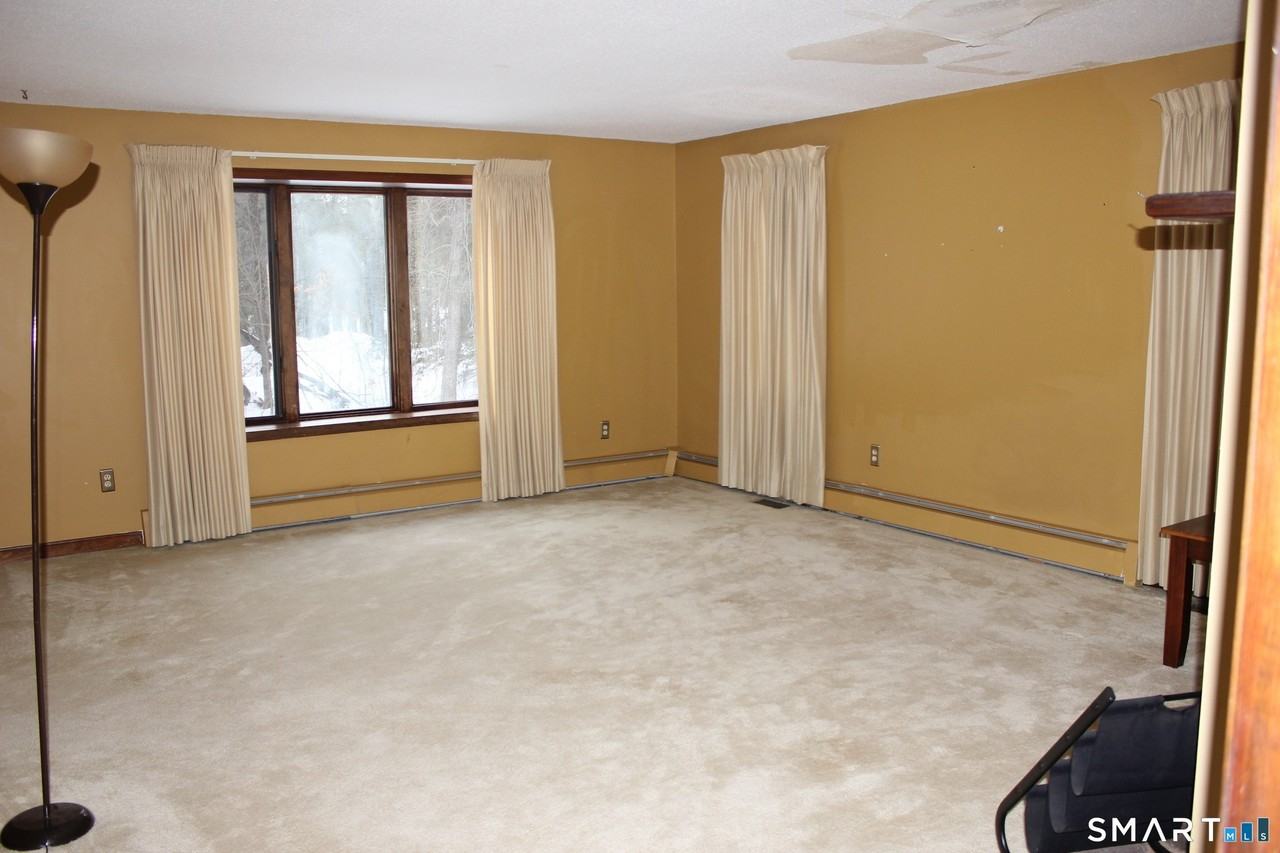 522 Springfield Rd - Photo 7 of 15