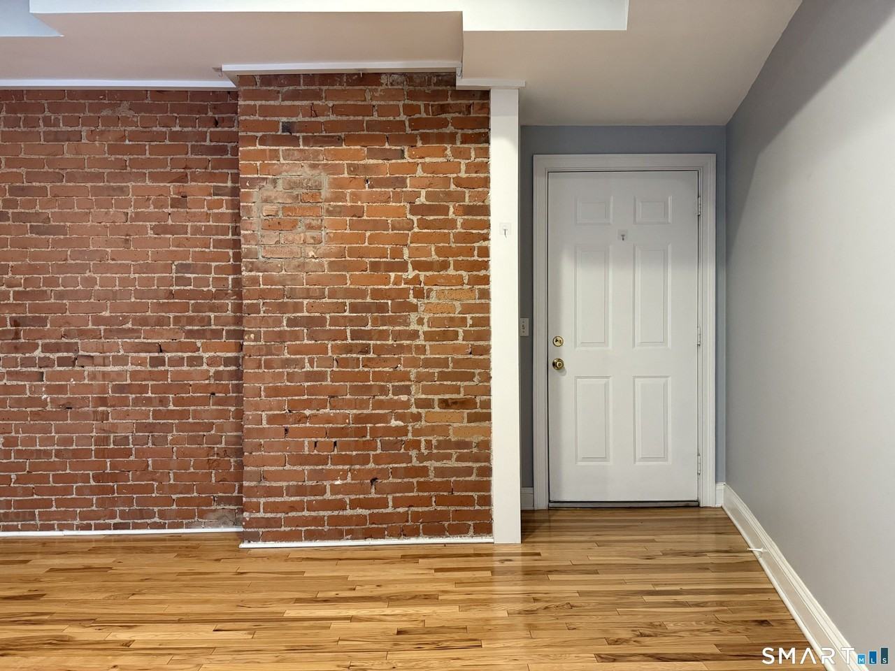 51 Bank St #2C - Photo 3 of 9