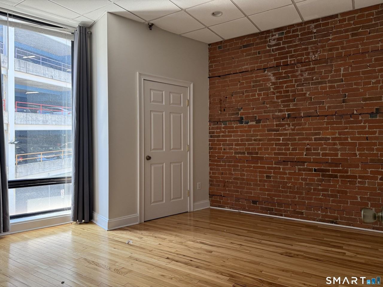51 Bank St #2C - Photo 6 of 9