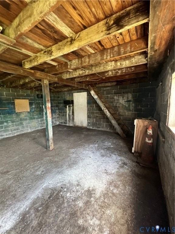 305 N 5th Ave - Photo 6 of 21