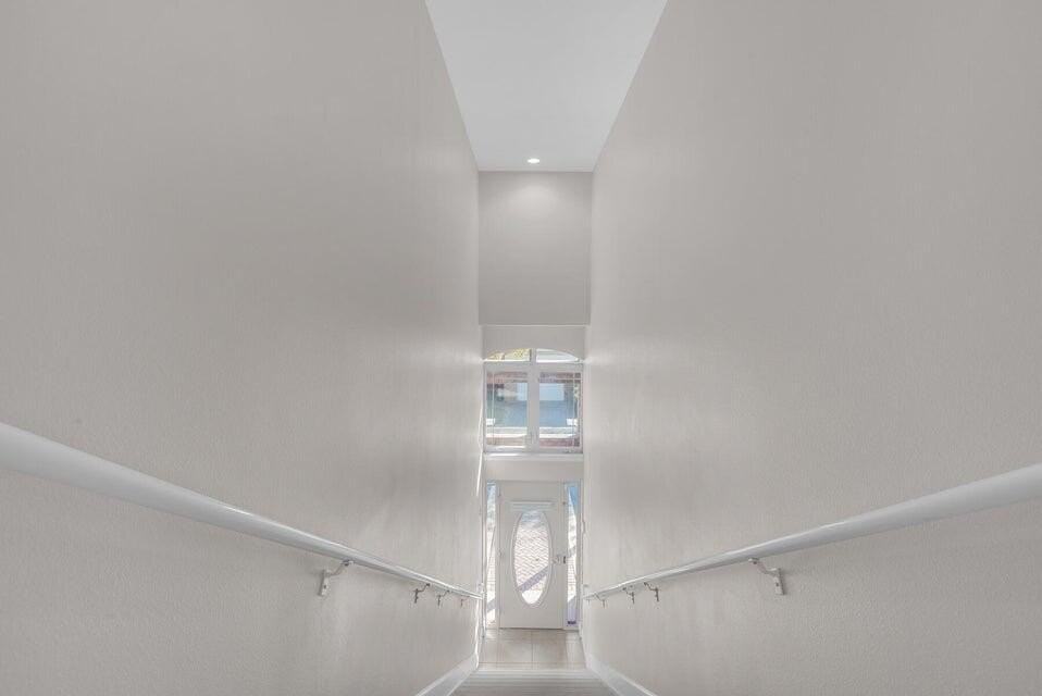119 Beal Pkwy Se #203 - Photo 4 of 25