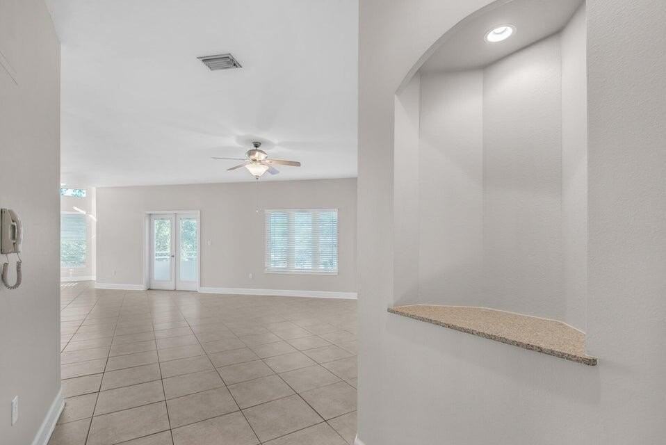 119 Beal Pkwy Se #203 - Photo 5 of 25