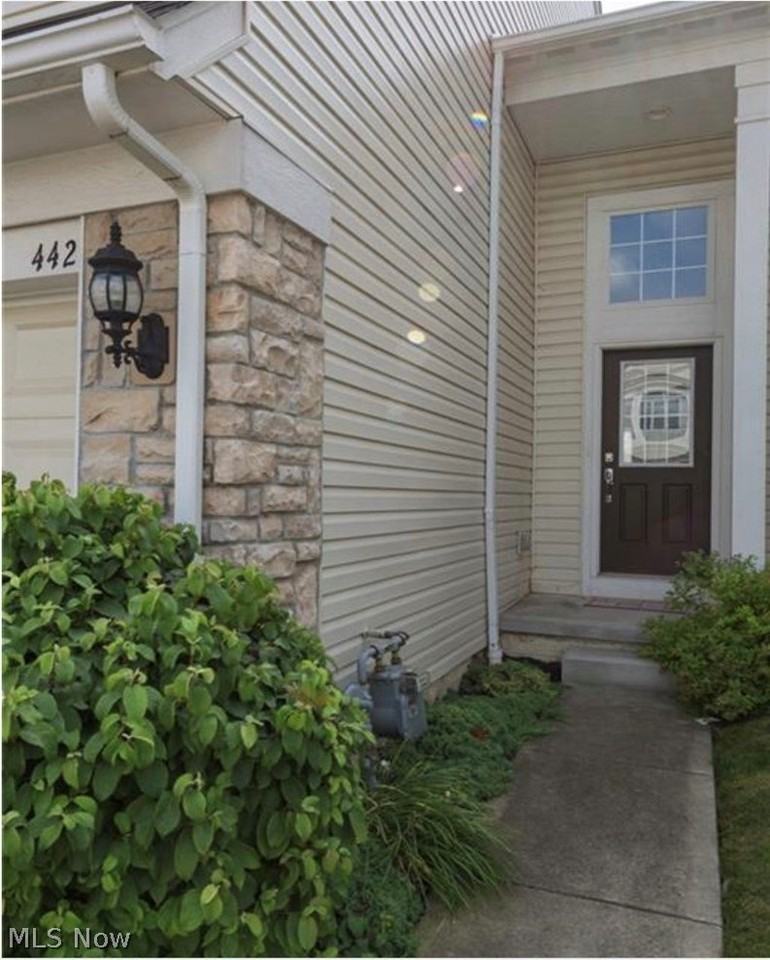 442 Turner Dr - Photo 2 of 24