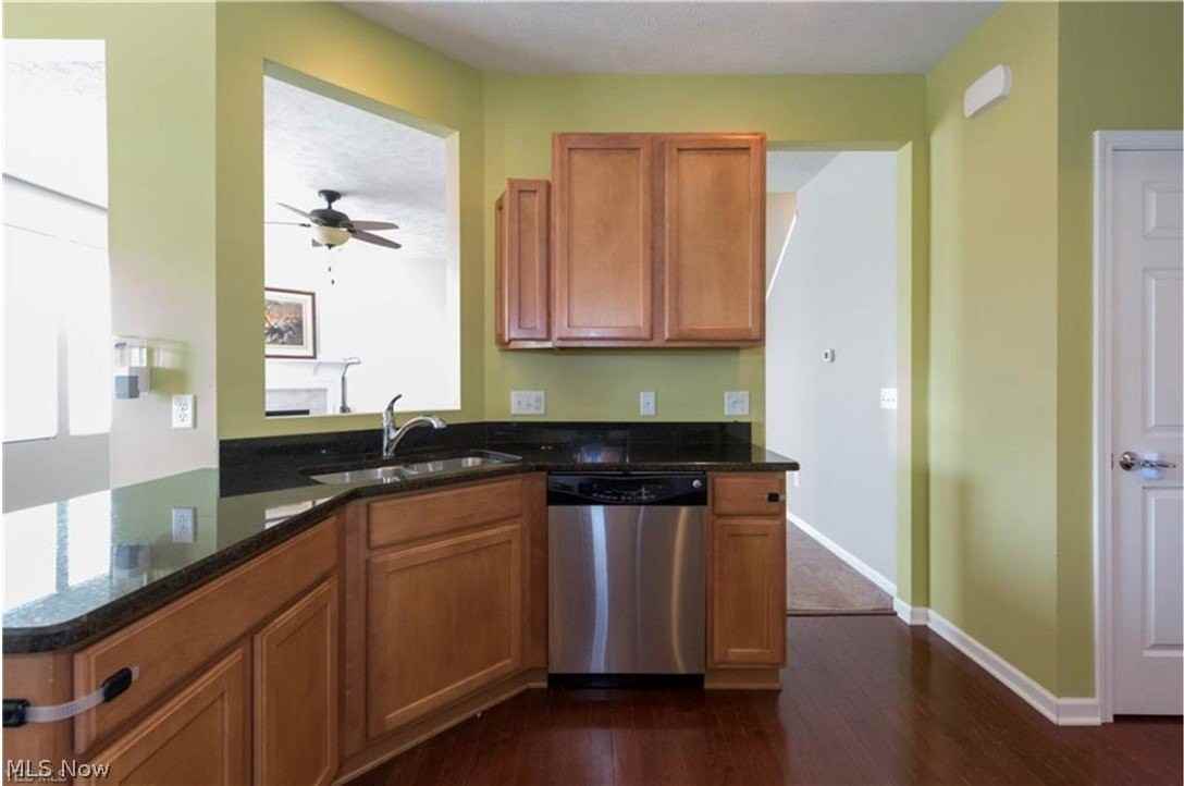 442 Turner Dr - Photo 7 of 24