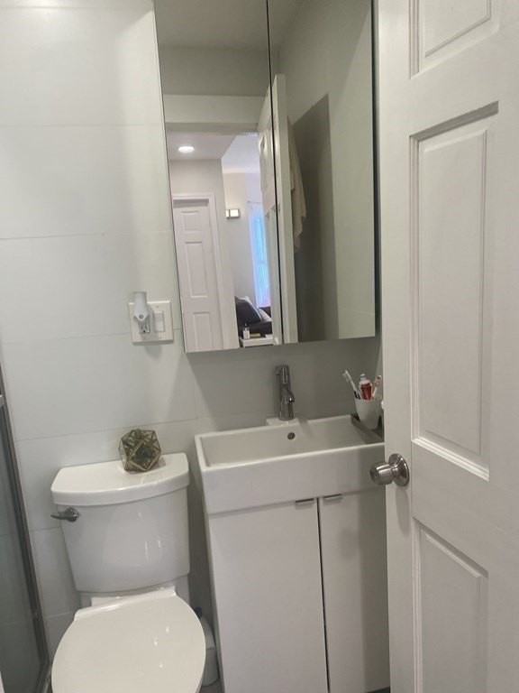 4 Woodbine St - Photo 5 of 13