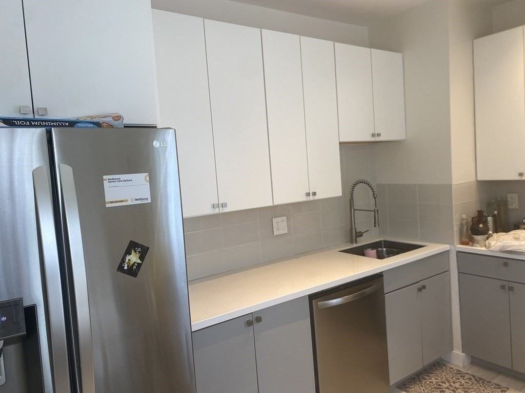 4 Woodbine St - Photo 6 of 13