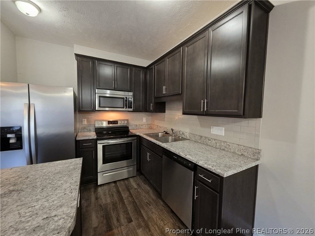 2056 Wheeling St - Photo 5 of 23