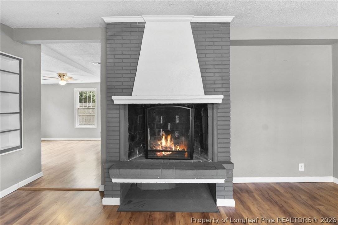 1061 Bernadine St - Photo 3 of 19