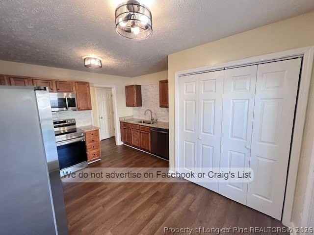 1745 Cherry Point Dr - Photo 4 of 16