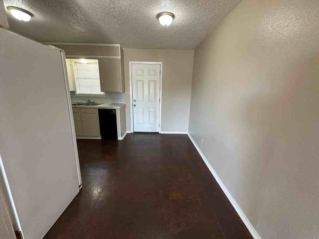 210 Memory Ln - Photo 3 of 19