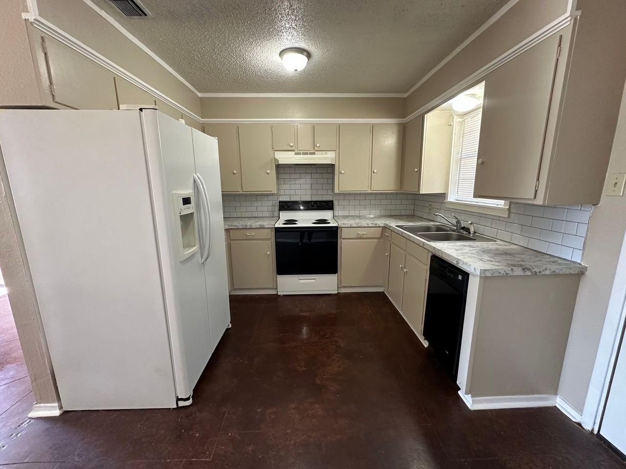 210 Memory Ln - Photo 4 of 19