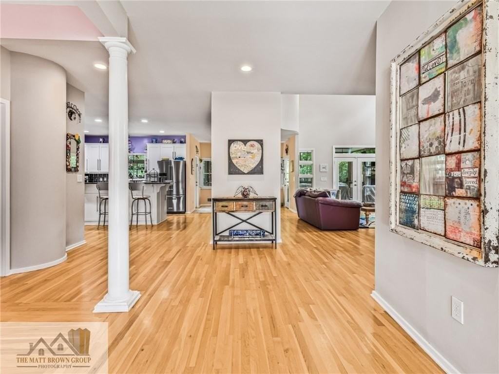 5177 Stratham Dr - Photo 3 of 43