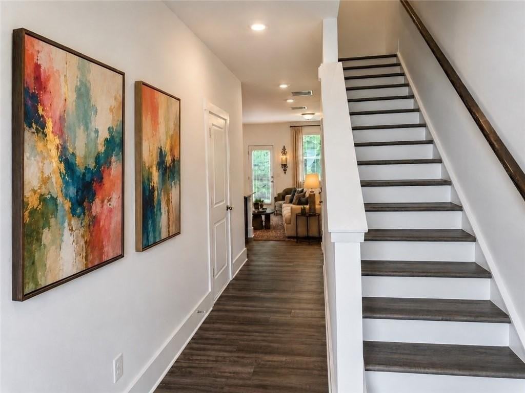 1682 Hannah Ter Nw - Photo 3 of 32