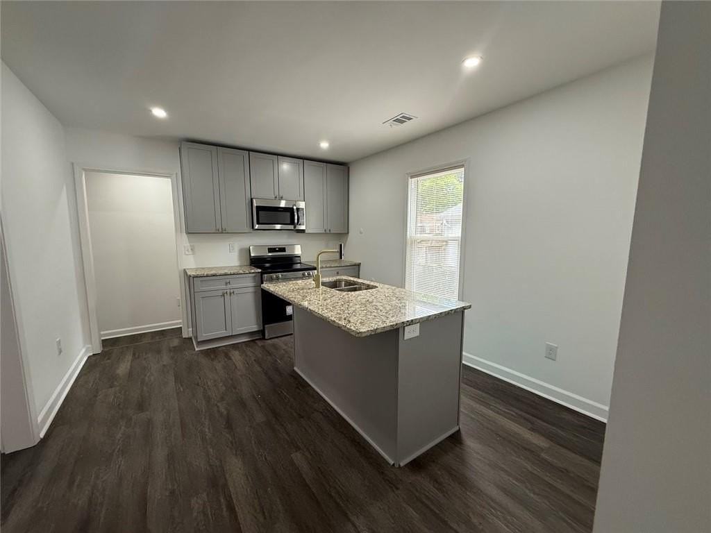 1040 Palmetto Ave Sw - Photo 4 of 15