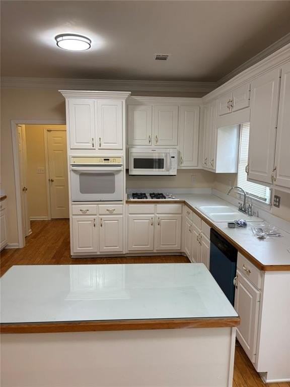 220 Cross Creek Dr - Photo 4 of 16