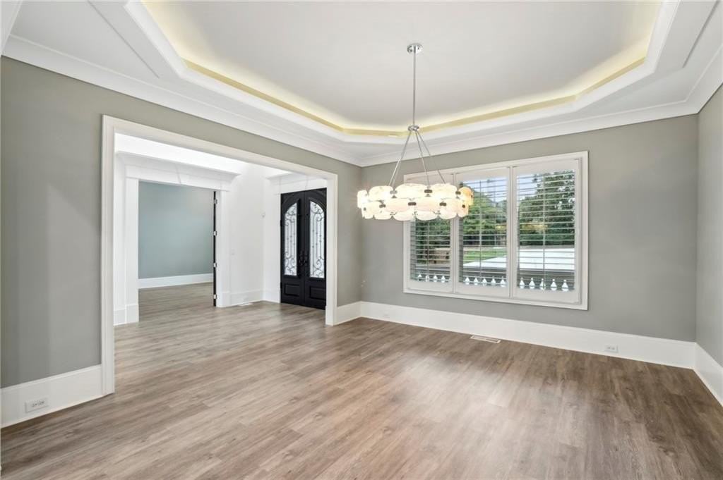 3750 Robinson Rd Ne - Photo 6 of 50