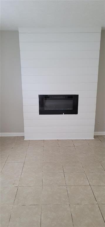 2085 Lenoa Ln - Photo 2 of 15