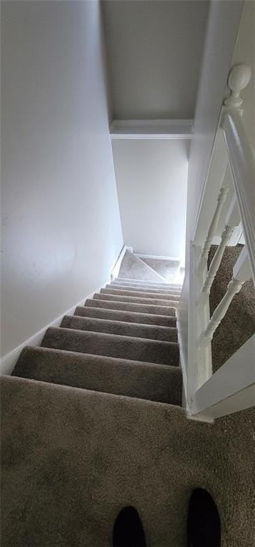 2085 Lenoa Ln - Photo 3 of 15