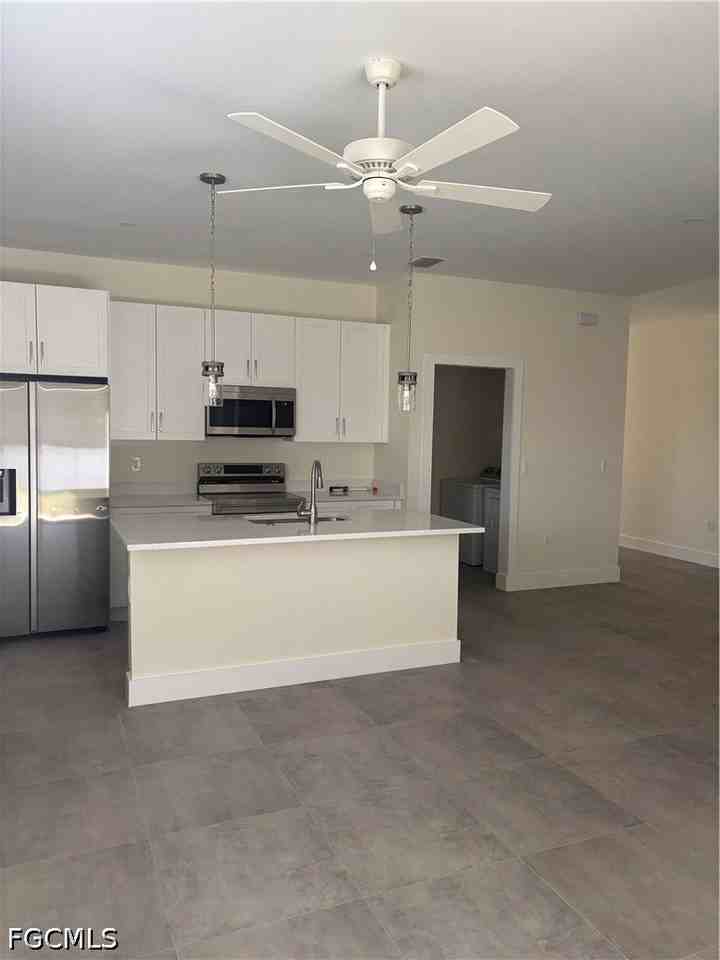 1299 Old Bridge Rd - Photo 3 of 12