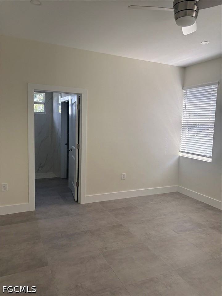 1299 Old Bridge Rd - Photo 5 of 12