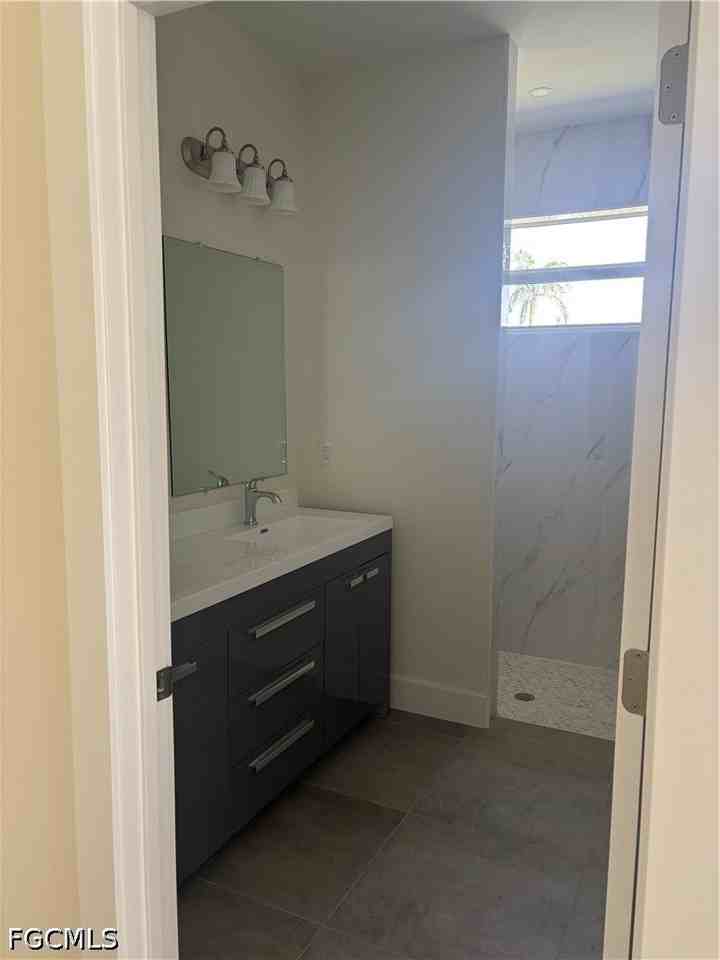 1299 Old Bridge Rd - Photo 6 of 12