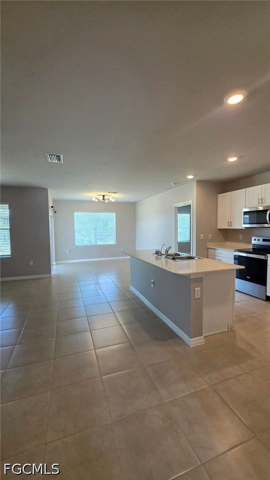 1437 Nw 31st Pl - Photo 7 of 14