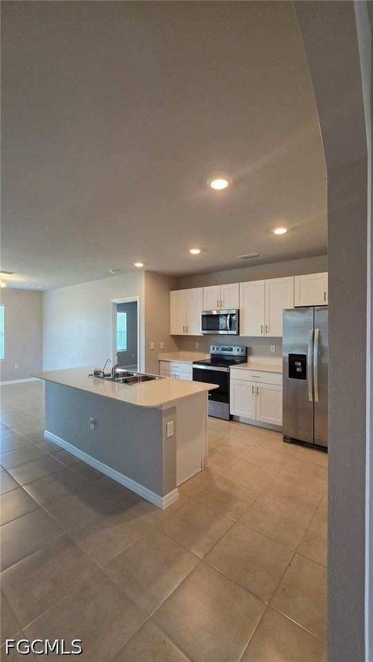 1437 Nw 31st Pl - Photo 7 of 19