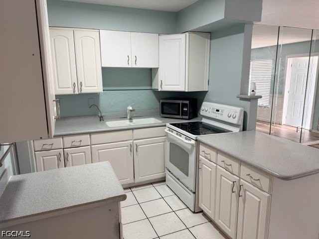 1113 Vineyard St - Photo 2 of 15