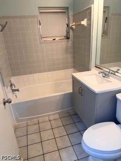 1113 Vineyard St - Photo 5 of 15