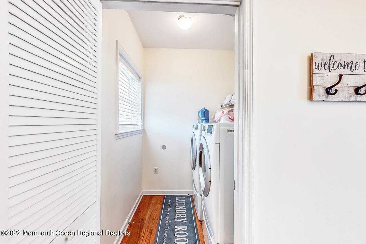 231 Harding Ave - Photo 6 of 35