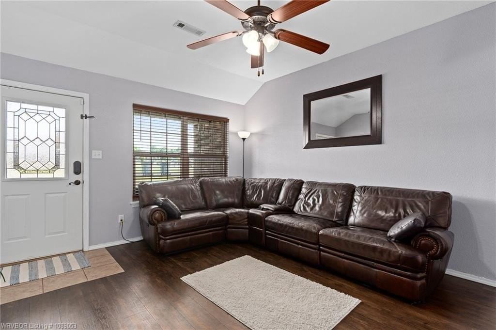 2409 Crestview Ln - Photo 7 of 27