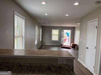 324 Adams St - Photo 4 of 20