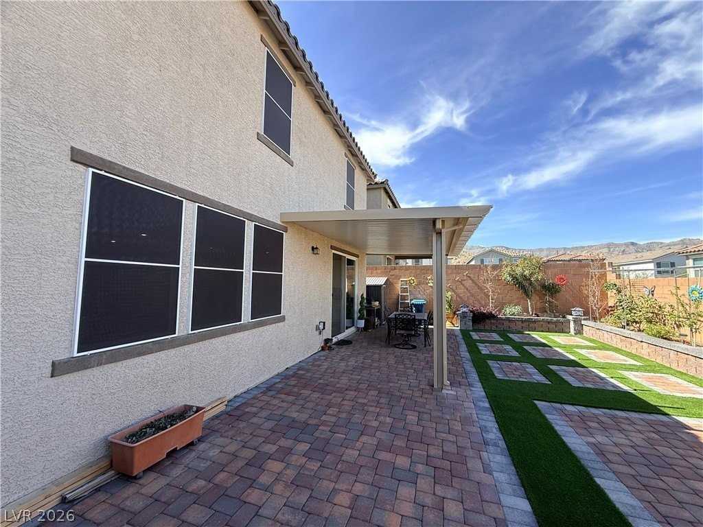10854 Gentle Crest Ave - Photo 6 of 46