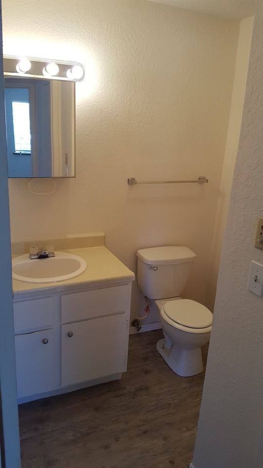 2711 West Whiteside - A04 #A04 - Photo 3 of 9