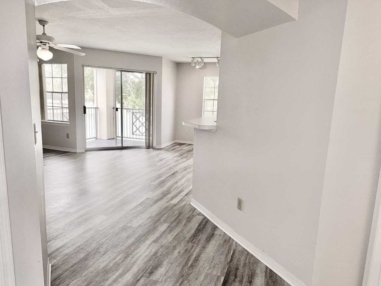 7310 Westpointe Blvd #1 - Photo 4 of 25