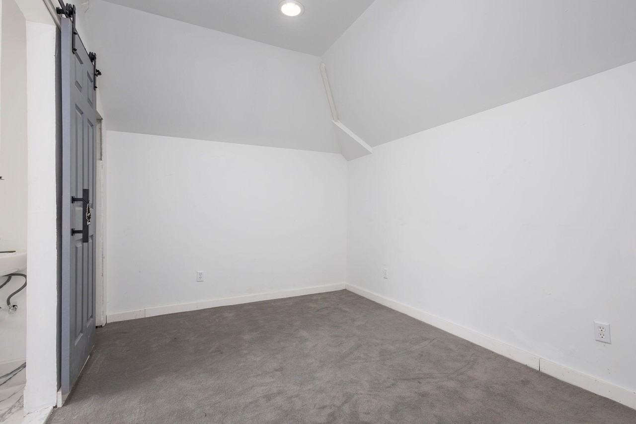 4341 Glendale St - Photo 2 of 22