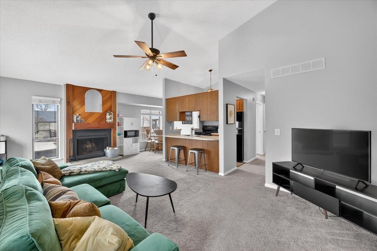 4870 Foxfire Trl - Photo 6 of 26