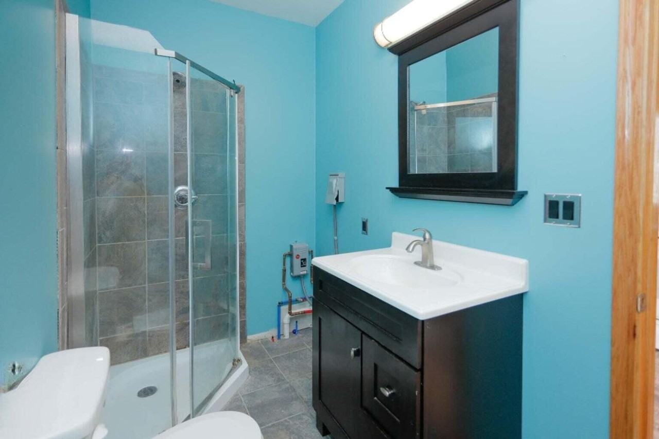 935 Woodland Bch - Photo 7 of 15