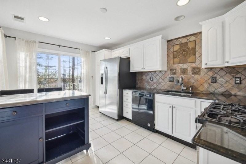 38 Musket Dr - Photo 5 of 25