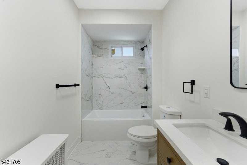 1 Bay Ave #3 - Photo 4 of 19
