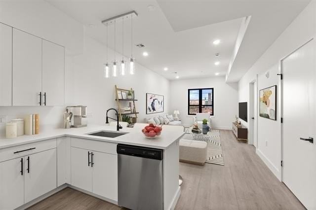 425 Avenue C #504