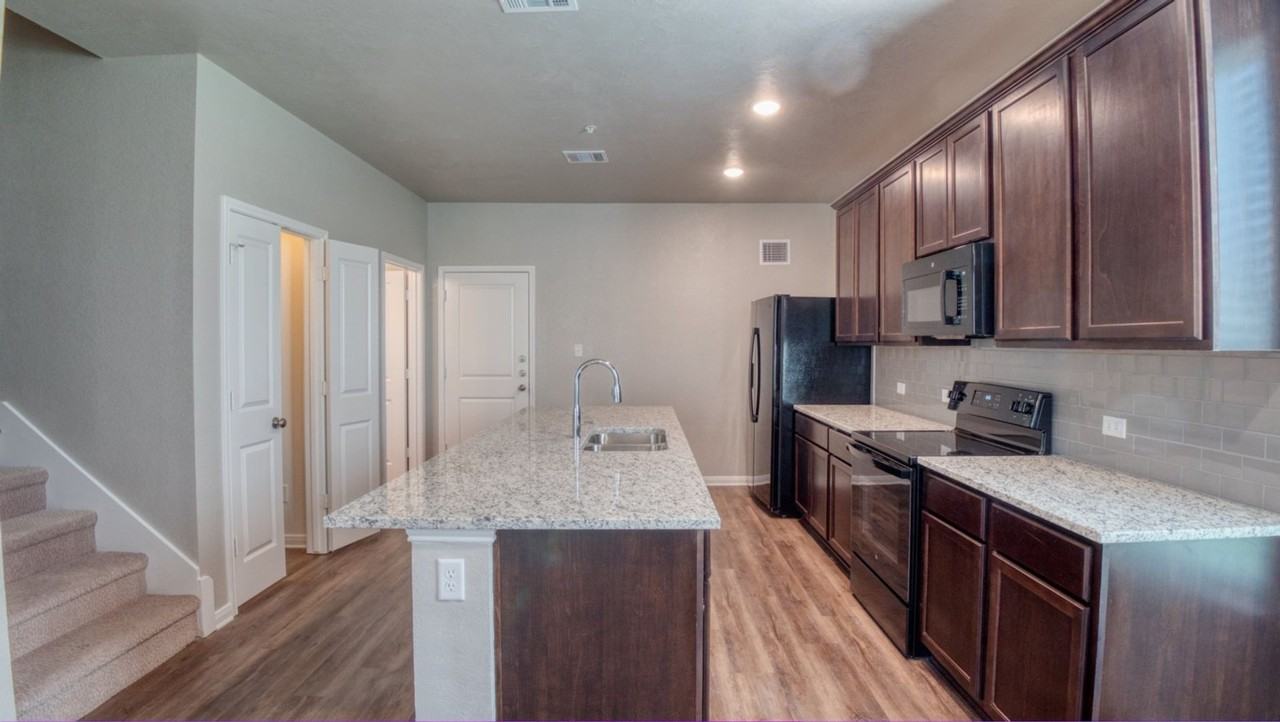 4089 Cross Park Dr #514 - Photo 5 of 23