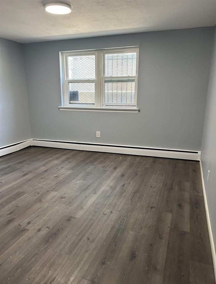 158 Greenville Ave #1A - Photo 5 of 9