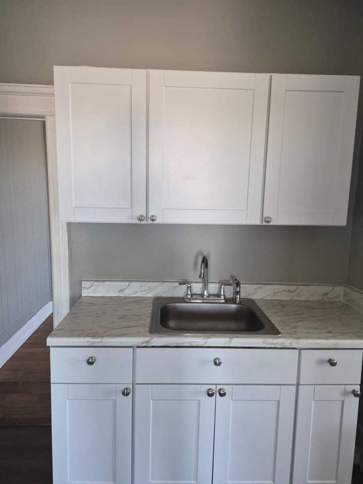 80 W 18th St #15 - Photo 2 of 6