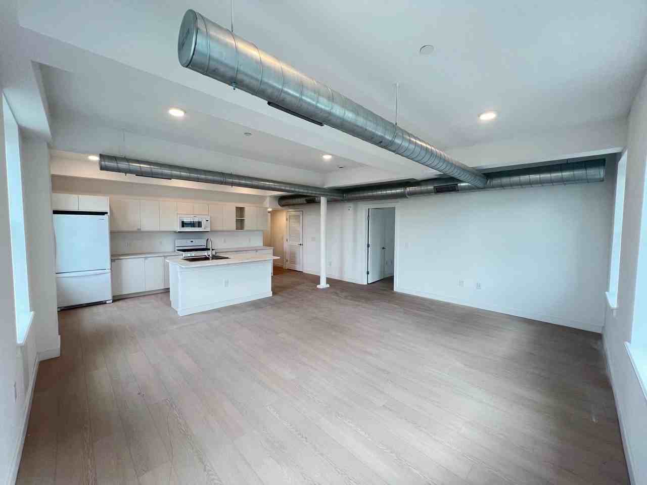 141 Christopher Columbus Dr #3 - Photo 2 of 29