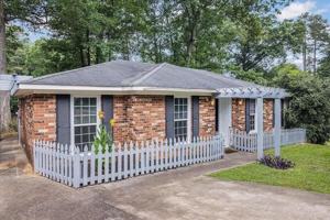 featured image of 327 Oak Lake Dr