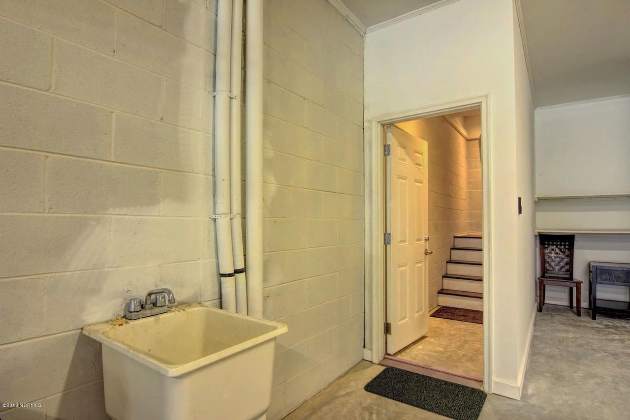 2107 Metts Ave - Photo 7 of 30