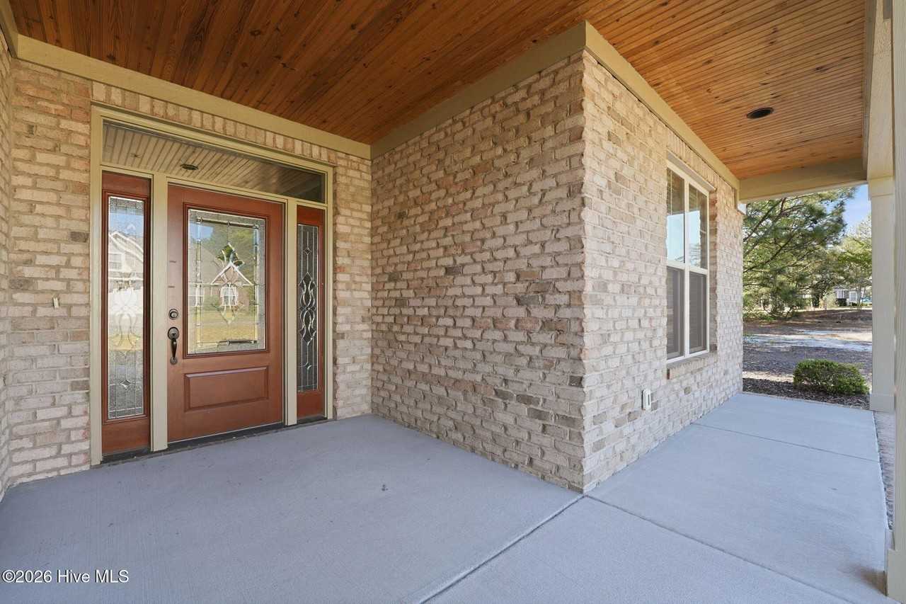 120 Heath Ct - Photo 2 of 48