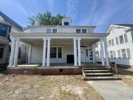 featured image of 207 E Burgess St #A