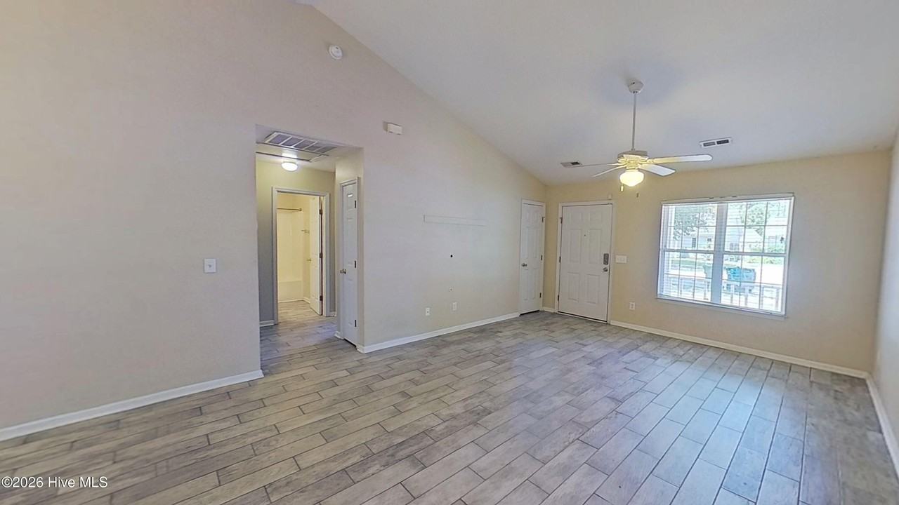 4222 Sunglow Dr - Photo 4 of 21